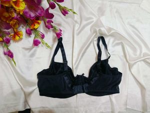 🇳🇿💫🎀Elegant Black Full Coverage Bra