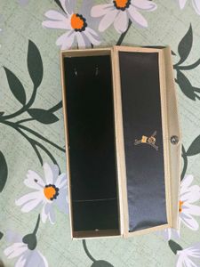 jewel.box