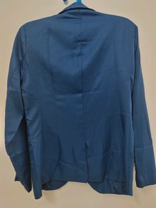 Classic Blue Single-Breasted Blazer