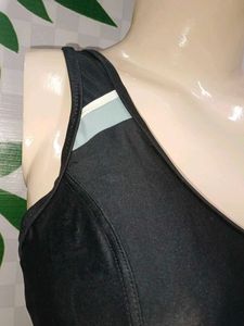 (1008)Black Sports Bra