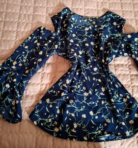 Navy Floral Cold Shoulder top