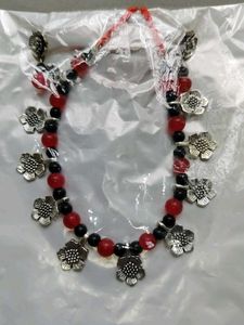 Red and black beaded oxidized jewellery set