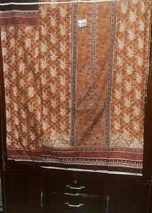 Elegant Printed Pakistani Kurta Set