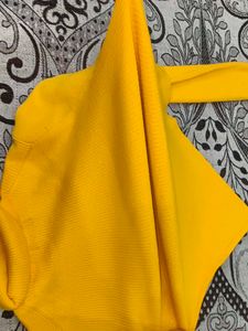 Yellow Highneck  For Winters