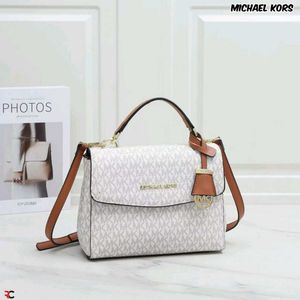 MICHAEL KORS* *AVA MEDIUM CROSSBODY BAG*