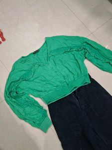 Green Button-Up Cropped Blouse