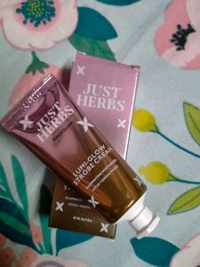 Just Herbs Lumi-Glow Strobe Cream✨