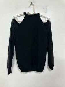 Chic Cold Shoulder Top