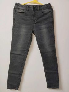 Stylish Grey Wash Denim Jeans