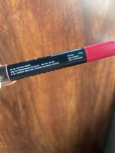 swiss beauty stay on lip crayon