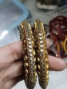 Rajasthani Style Exquisite Gold-Toned Bangles with