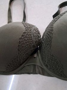 38D Women's Padded Lace Trim Bra