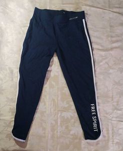 Navy Blue Leggings and a top