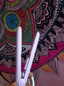 Hana Hair Straightener