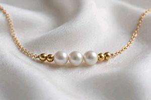Elegant Pearl Necklace &amp; Earring Set