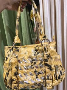 Stylish Yellow Animal Print Handbag
