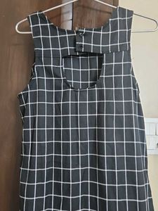 Chic Black &amp; White Checkered Dress