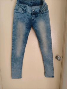 Acid Wash High-Waisted Skinny Jeans- size 32