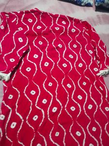 Vibrant Pink Bandhani Print Kurta with tauser