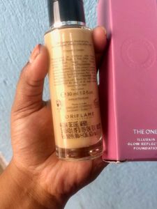 Oriflame Illuskin Glow Reflective Foundation