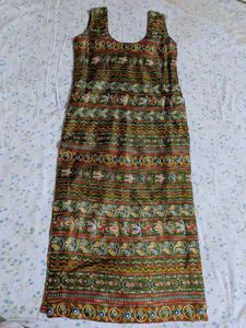 Stylish Sleeveless Kurta Set