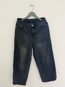 Women's Charcoal Denim Cropped Jeans