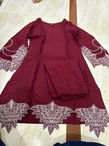 Maroon Kurta Set with White Lace Detail
