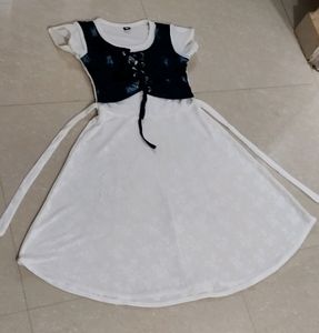 💝 WHITE COAT MODEL DRESS