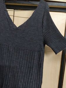 Gray Ribbed V-Neck Top