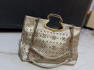 indo western tote bag