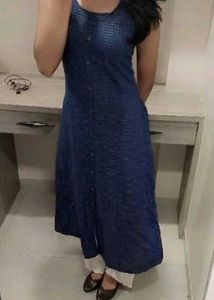 Stylish Blue Checked Kurti
