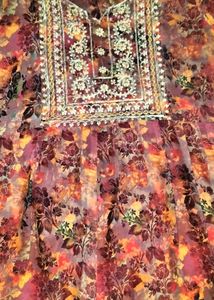 Embroidered Floral Kurta