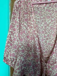 Floral Print Tie-Up Top