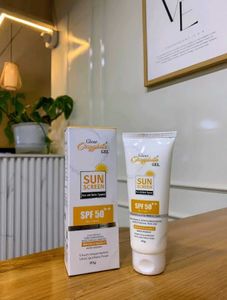 Glow Oxygluta Gel Sunscreen SPF 50