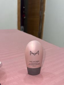 House of Makeup. Face Anything Luminous Skin BB