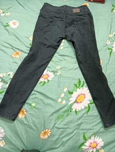women black jeans