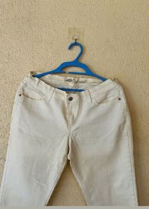 Classic Off-White Straight Leg Jeans