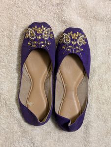 Handcrafted Purple Juttis Size 5