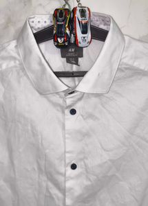 H&amp;M Classic white Button-Down Shirt