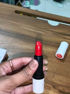 set of 8 lipsticks