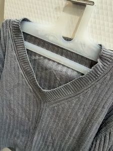 Grey V-Neck Cropped Ribbed Sweater