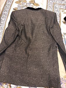 Men's Black Patterned Blazer with zipper bag