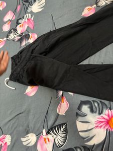 Comfortable Black Drawstring Pants / joggers