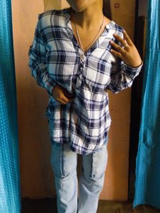 ❤️Blue &amp; White Plaid Button Down Shirt❤️