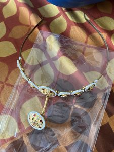 Elegant Maang Tikka Headband