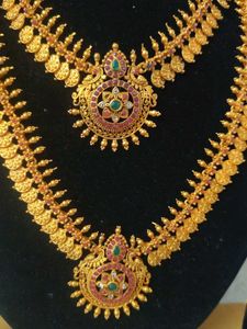 Stunning Gold Plated Necklace Set