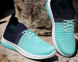 Classic women mesh walking casual shoes