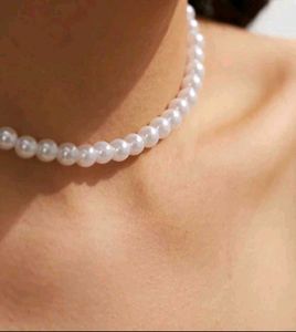 Classic Pearl Necklace