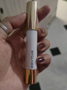 My Glamm crayon lipstick