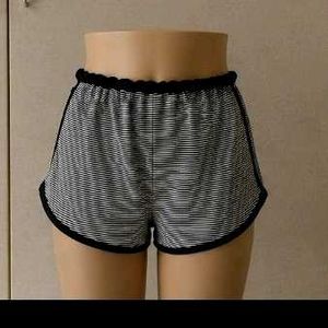Shorts Women
